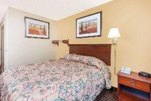 Super 8 By Wyndham La Vale/Cumberland Area Motell Rum bild